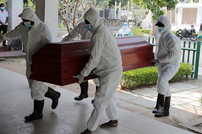 අද ජීවිත 27 ක් කොවිඩ් මරුවාට බිලි වෙයි අද ජීවිත 27 ක් කොවිඩ් මරුවාට බිලි වෙයි