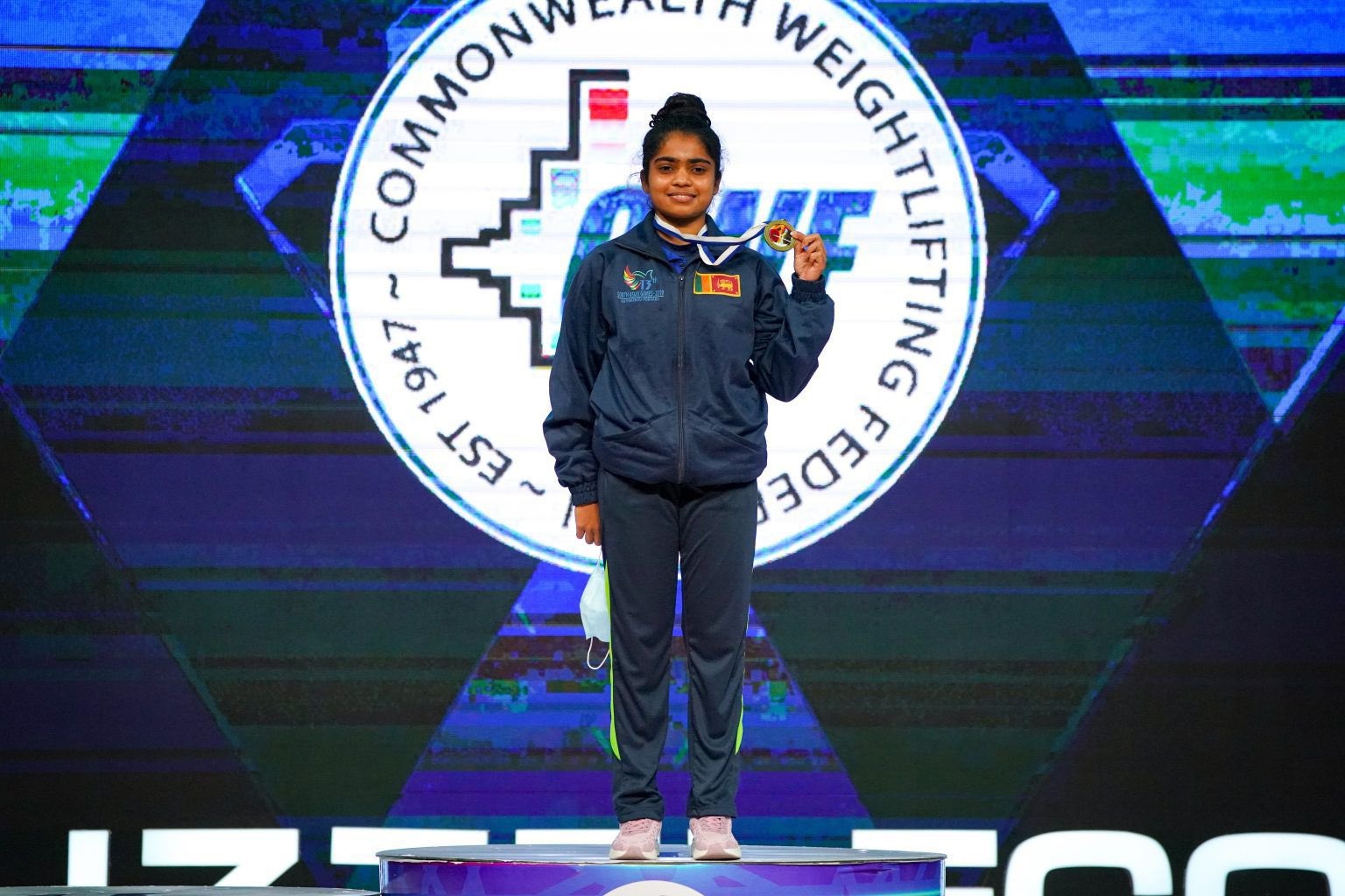 පොදුරාජ්ය මණ්ඩලීය බර ඉසිලීමේ ශූරතාවලියේ රන් පදක්කම ශ්රී ලංකාවට පොදුරාජ්ය මණ්ඩලීය බර ඉසිලීමේ ශූරතාවලියේ රන් පදක්කම ශ්රී ලංකාවට