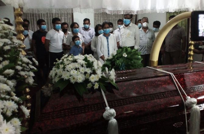 පාකිස්තානයේදී ඝාතනයට ලක්වූ ප්රියන්තගේ දේහය නිවසට පාකිස්තානයේදී ඝාතනයට ලක්වූ ප්රියන්තගේ දේහය නිවසට