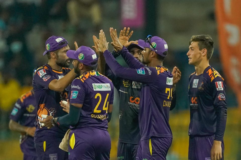 දකුණේ ගැම්ම පෙන්වයි , උතුර පරාදයි දකුණේ ගැම්ම පෙන්වයි , උතුර පරාදයි