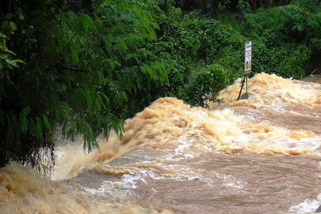 ගංවතුර ගැන දැනුම්දීමක් ගංවතුර ගැන දැනුම්දීමක්