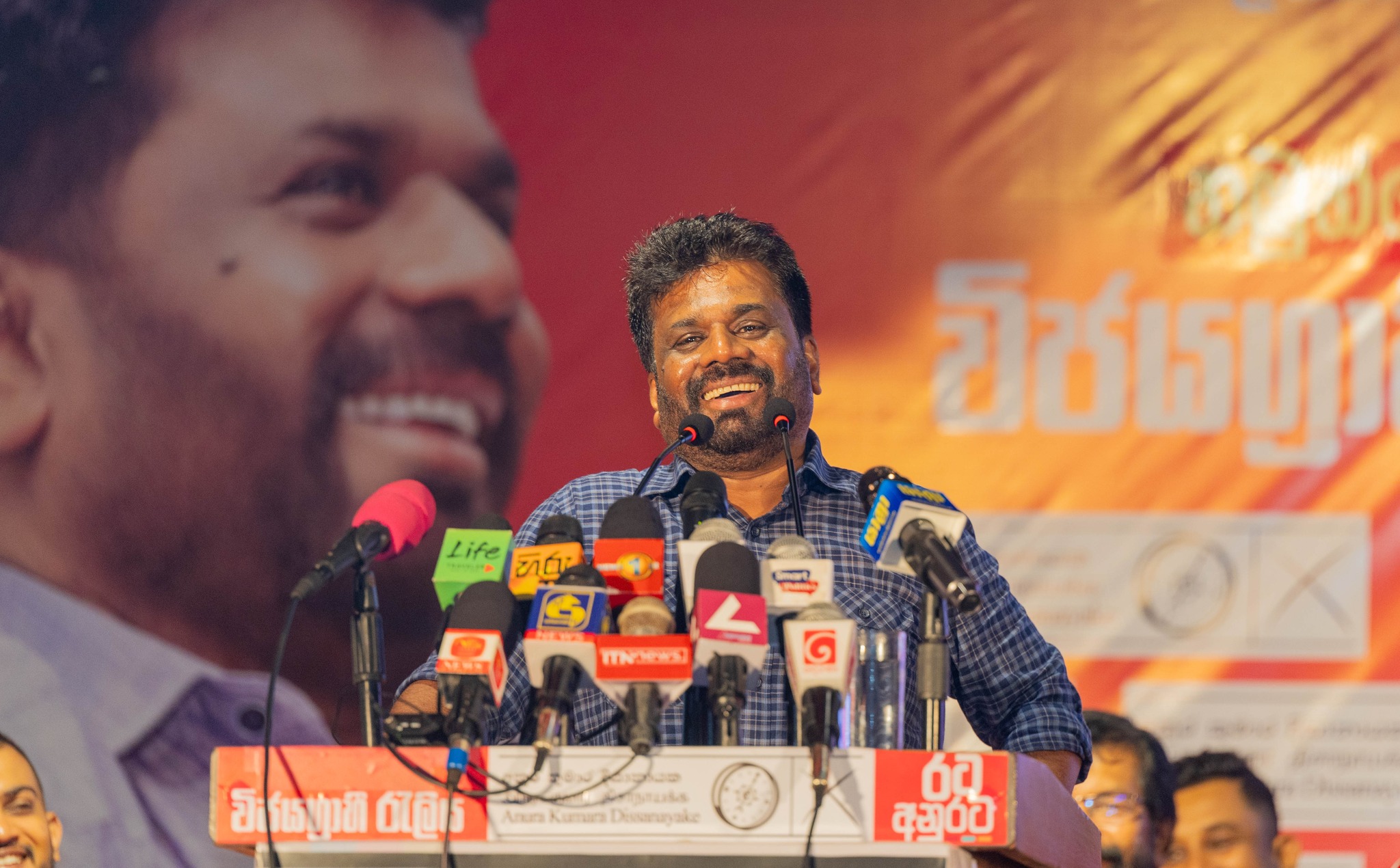 අපි ලෑස්තියි රටේ හදන්න පුළුවන් හැමදේම හදන්න – අනුර අපි ලෑස්තියි රටේ හදන්න පුළුවන් හැමදේම හදන්න – අනුර