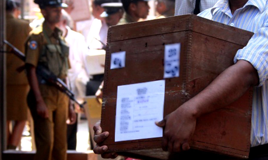 ඡන්ද පෙට්ටි ප්රවාහනය ගැන මැතිවරණ කොමිසමෙන් දැනුම්දීමක් ඡන්ද පෙට්ටි ප්රවාහනය ගැන මැතිවරණ කොමිසමෙන් දැනුම්දීමක්
