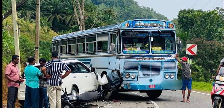 අකුරැස්සේ බිහිසුණු අනතුරක් අකුරැස්සේ බිහිසුණු අනතුරක්