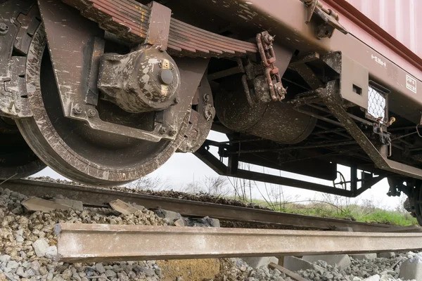 දුම්රියක් පිට පනී දුම්රියක් පිට පනී