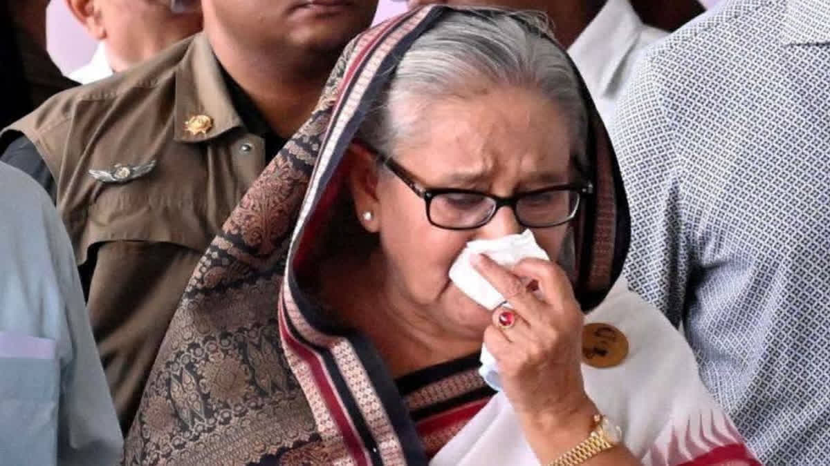 හසීනා ඇතුළු 45කට වරෙන්තු හසීනා ඇතුළු 45කට වරෙන්තු