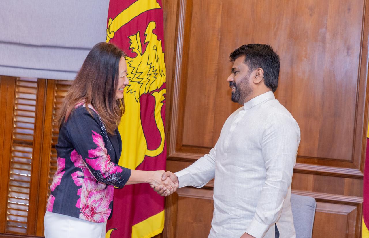 ජනපති සහ ජුලී චන්ග් අතර හමුවක් ජනපති සහ ජුලී චන්ග් අතර හමුවක්