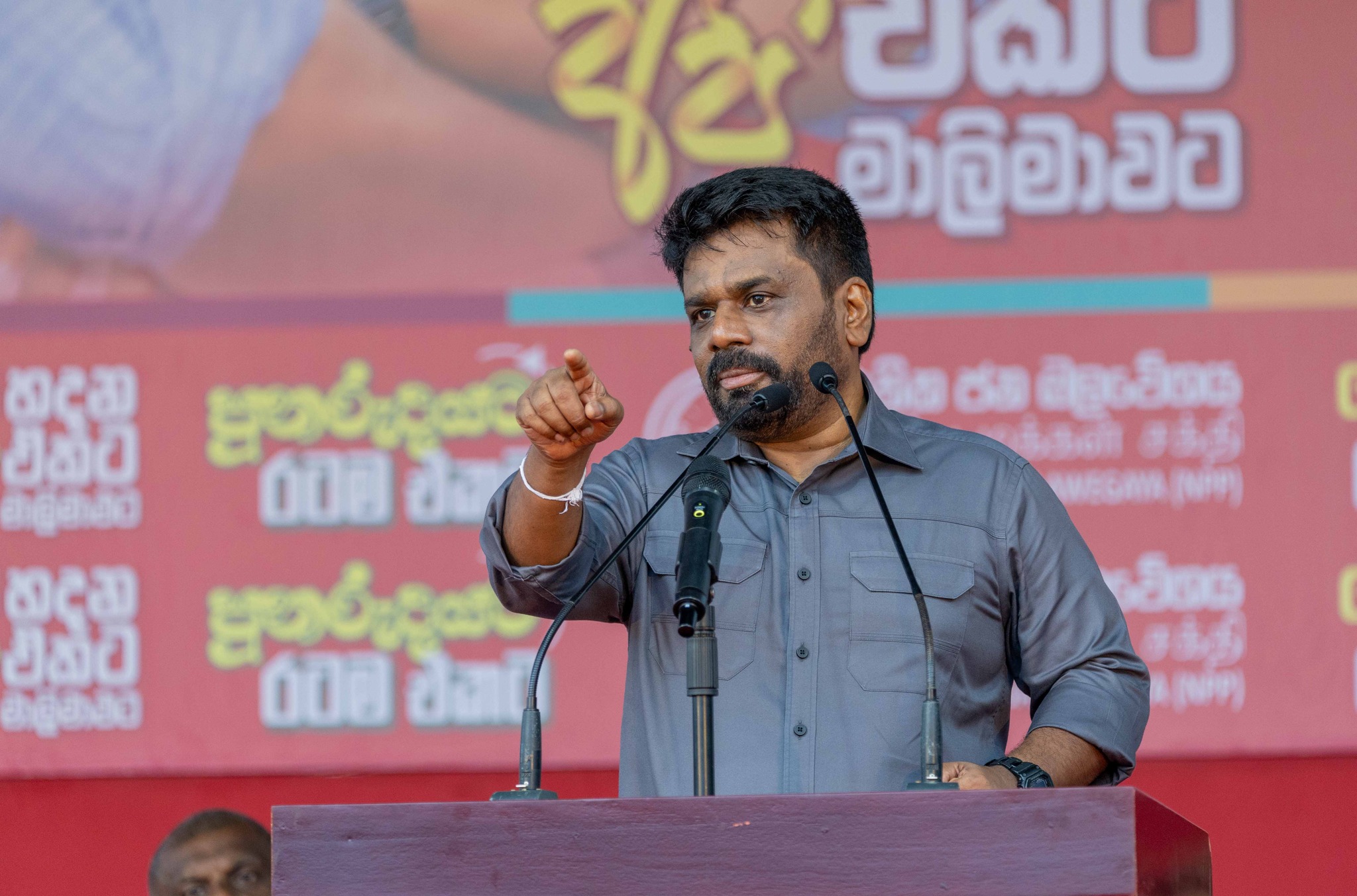 පාසල් පද්ධතිය දියුණු කරන ජනපතිගේ සැලැස්ම පාසල් පද්ධතිය දියුණු කරන ජනපතිගේ සැලැස්ම