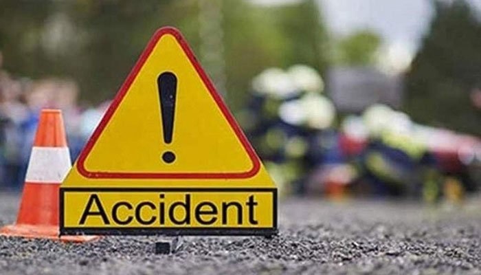 ගාලු මුවදොරදී බිහිසුණු අනතුරක් – 7කට තුවාල ගාලු මුවදොරදී බිහිසුණු අනතුරක් – 7කට තුවාල