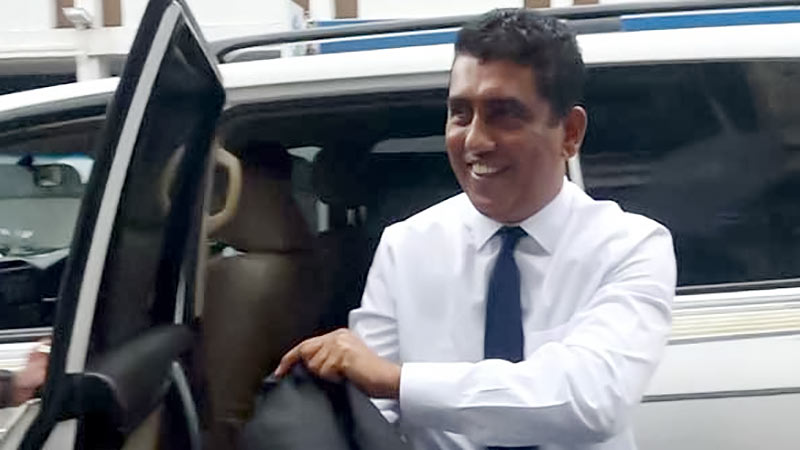 UPDATE:- අත්අඩංගුවට ගත් ජොන්ස්ටන් අධිකරණය හමුවට UPDATE:- අත්අඩංගුවට ගත් ජොන්ස්ටන් අධිකරණය හමුවට