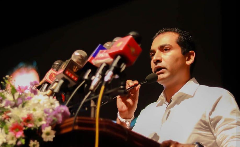 මේ යන විදිහට ගියොත් යළි ආර් ථික අර් බුදයක් අත ලග – අනුරාධ ජයරත්න මේ යන විදිහට ගියොත් යළි ආර් ථික අර් බුදයක් අත ලග – අනුරාධ ජයරත්න