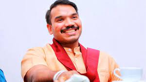 නාමල් ජාතික ලැයිස්තුවෙන් පාර් ලිමේන්තුවට නාමල් ජාතික ලැයිස්තුවෙන් පාර් ලිමේන්තුවට