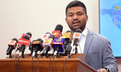 රට බේරගත්ත නායකයාව පොලීසියේ 60 දෙනෙකුට පුළුවන් ද ආරක්ෂා කරන්න රට බේරගත්ත නායකයාව පොලීසියේ 60 දෙනෙකුට පුළුවන් ද ආරක්ෂා කරන්න