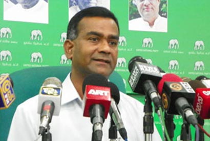 සමගි ජන බලවේගය එක්සත් ජාතික පක්ෂය සමඟ එක්ව ප්‍රතිසංවිධානය විය යුතුයි