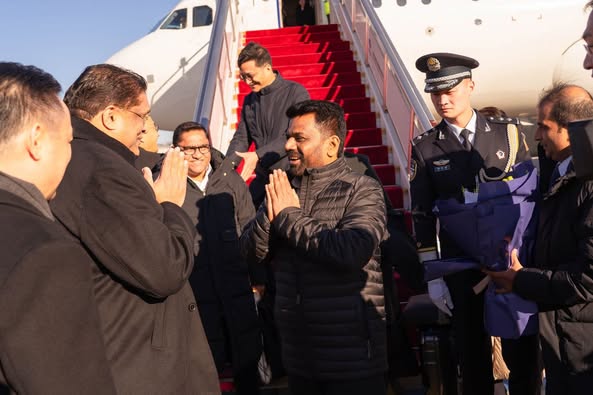 ජනපති අනුර චීනයට ජනපති අනුර චීනයට