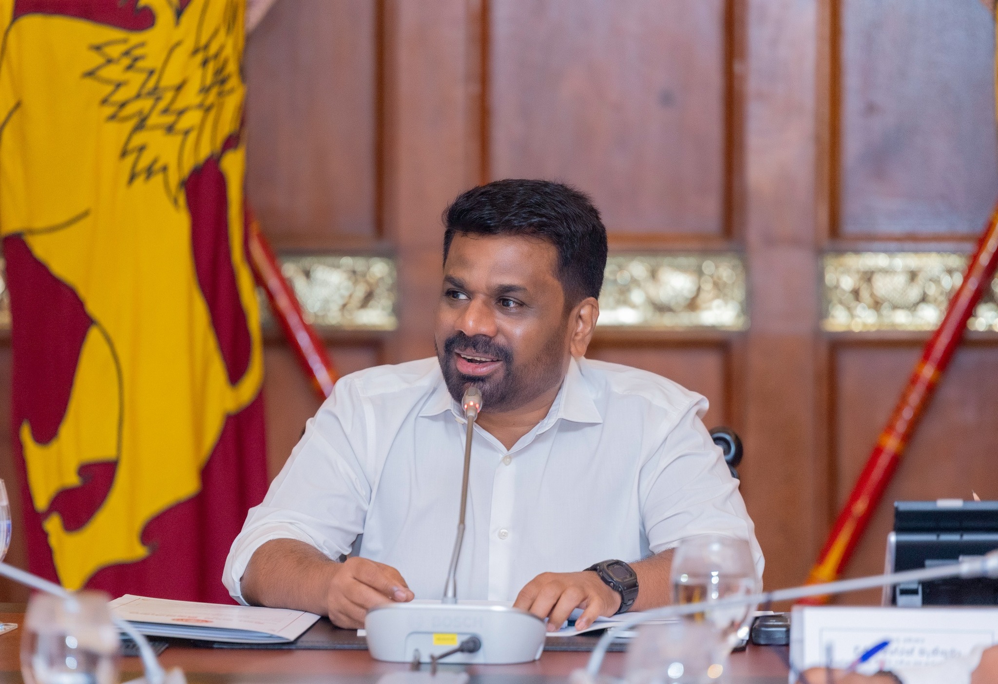 නීති-රීතිවලින් පමණක් රටක් ඉදිරියට ගෙන යන්න බැහැ – ජනපති නීති-රීතිවලින් පමණක් රටක් ඉදිරියට ගෙන යන්න බැහැ – ජනපති