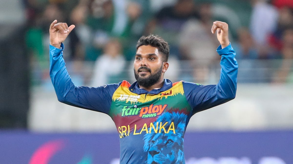 ICC T20 කණ්ඩායමට වනිඳු ත් ICC T20 කණ්ඩායමට වනිඳු ත්