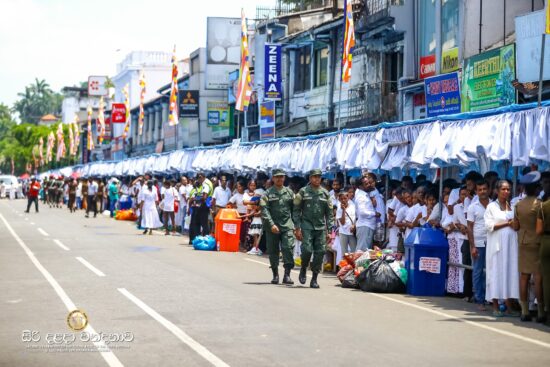 හෙට සහ අනිද්දා දළදා වන්දනාවට නොපැමිණෙන ලෙස පොලීසියෙන් ඉල්ලීමක්