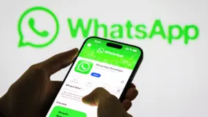iPhone කිහිපයකට WhatsApp නැතිවෙයි