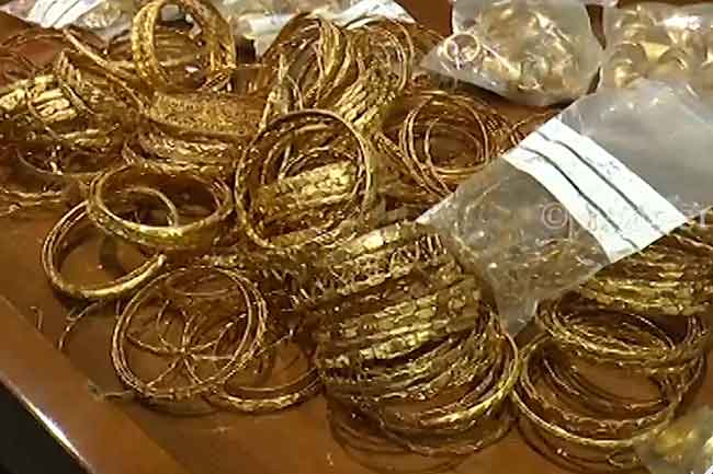 යුද හමුදාව පොලිසියට භාර දුන් රත්ත්ර න් නිසි හිමිකාරිත්වයට යුද හමුදාව පොලිසියට භාර දුන් රත්ත්ර න් නිසි හිමිකාරිත්වයට