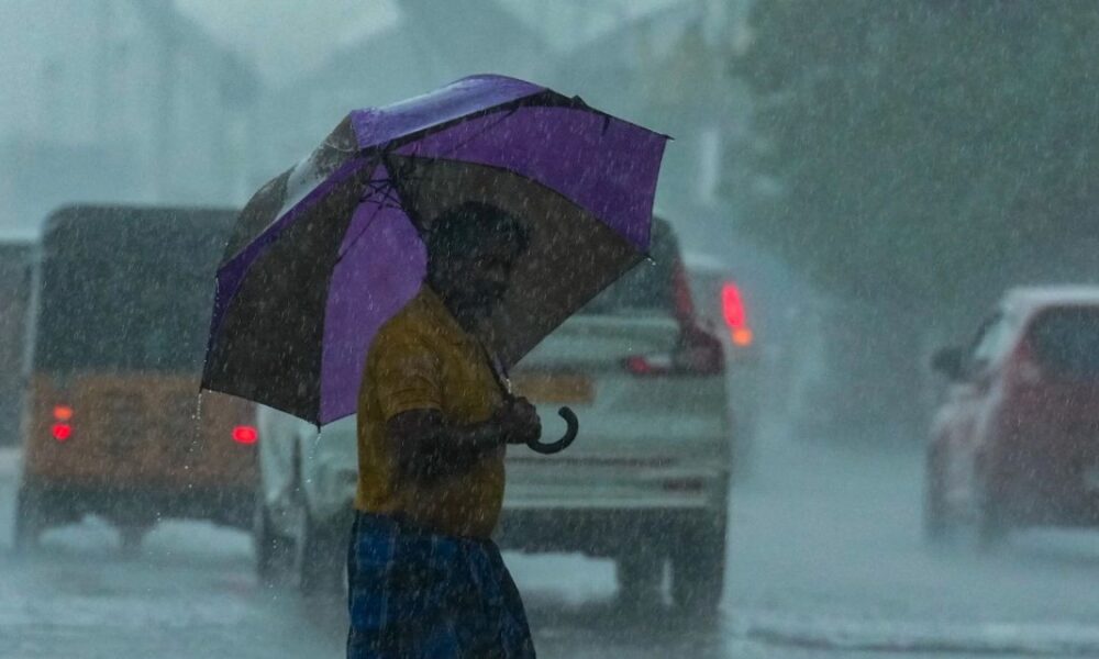ප්රදේශ කිහිපයකට අද තද වැසි ප්රදේශ කිහිපයකට අද තද වැසි
