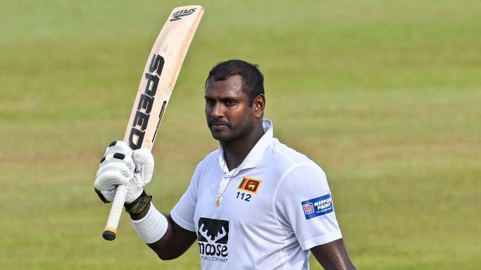 මැතිව්ස් ටෙස්ට් පිටියට සමු දෙයි – ටෙස්ට් තරඟය ජයපැරදුමෙන් නිමා වෙයි මැතිව්ස් ටෙස්ට් පිටියට සමු දෙයි – ටෙස්ට් තරඟය ජයපැරදුමෙන් නිමා වෙයි