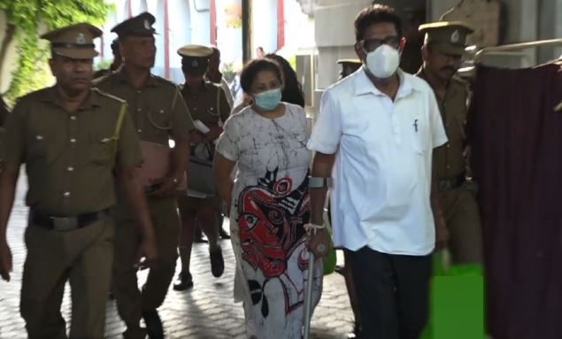 ඇප තැබීමට නොහැකි වූ කෙහෙළිය, බිරිඳ සහ දියණිය බන්ධනාගාරයට රැගෙන යයි ඇප තැබීමට නොහැකි වූ කෙහෙළිය, බිරිඳ සහ දියණිය බන්ධනාගාරයට රැගෙන යයි