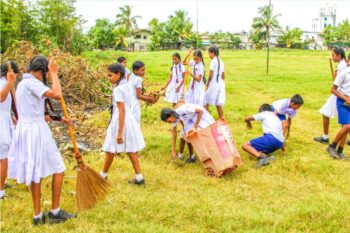 පාසල් තුළ ඩෙංගු සහ චිකුන්ගුන්යා මර් දනයට කටයුතු කරන්නැයි උපදෙස්