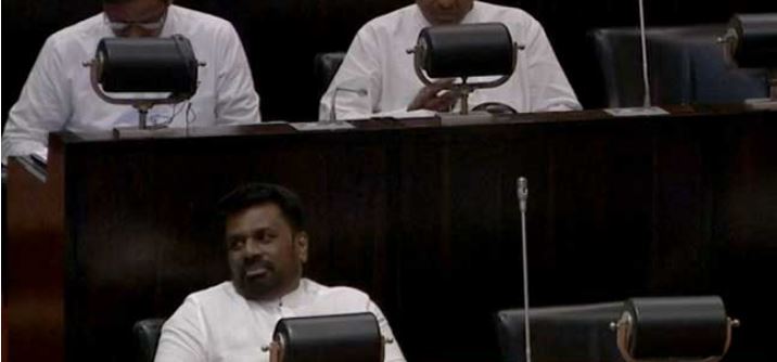 උණුසුම මැද ජනපති මැති සබයට උණුසුම මැද ජනපති මැති සබයට