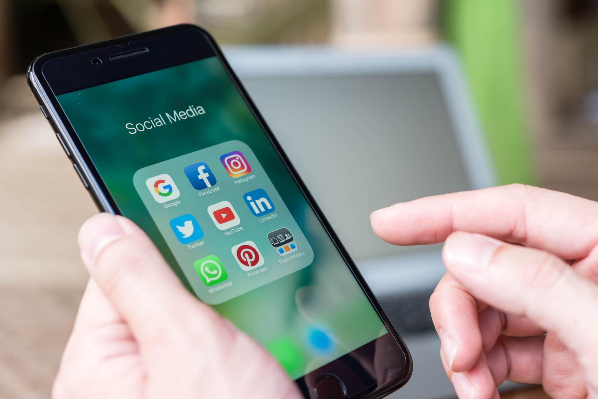 Facebook ඇතුළු සමාජ මාධ්ය හරහා සිදුකරන මූල්ය වංචා ඉහළට Facebook ඇතුළු සමාජ මාධ්ය හරහා සිදුකරන මූල්ය වංචා ඉහළට