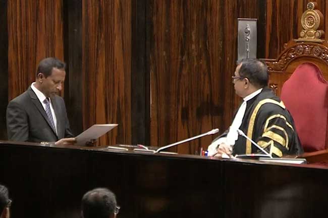මාලිමාවේ නිශාන්ත ජයවීර දිවුරුම් දෙයි මාලිමාවේ නිශාන්ත ජයවීර දිවුරුම් දෙයි