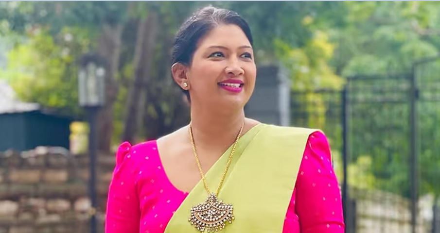 චමින්ද්රානි කිරිඇල්ලගේ හන්තානේ අක්කර 43ක ඉඩම ගැන කෝප් කමිටුවේදී අනාවරණයක් චමින්ද්රානි කිරිඇල්ලගේ හන්තානේ අක්කර 43ක ඉඩම ගැන කෝප් කමිටුවේදී අනාවරණයක්