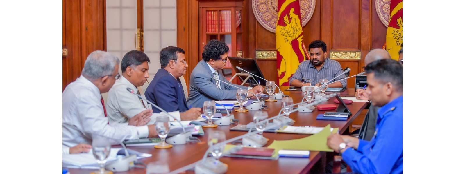 වනඅලි ජීවිත සුරැකීමටත්, ග්රාමීය ජනතාවගේ දෛනික ජීවිතය සුරක්ෂිත කිරීමටත් ජනපතිගේ අවධානය වනඅලි ජීවිත සුරැකීමටත්, ග්රාමීය ජනතාවගේ දෛනික ජීවිතය සුරක්ෂිත කිරීමටත් ජනපතිගේ අවධානය