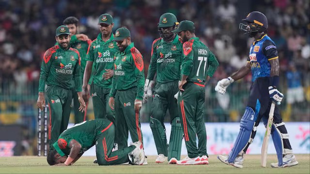 ලංකාව පරාදයි ලංකාව පරාදයි