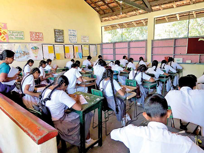 අධ්යාපන ප්රතිසංස්කරණ සම්බන්ධයෙන් පාර් ශව රැසකින් දැඩි චෝදනාවක් අධ්යාපන ප්රතිසංස්කරණ සම්බන්ධයෙන් පාර් ශව රැසකින් දැඩි චෝදනාවක්