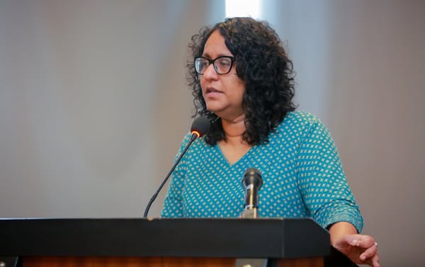 රෝහිත ගේ රොකට් එක ගැන අගමැති හරිනිගේ හෙළිදරව්ව රෝහිත ගේ රොකට් එක ගැන අගමැති හරිනිගේ හෙළිදරව්ව