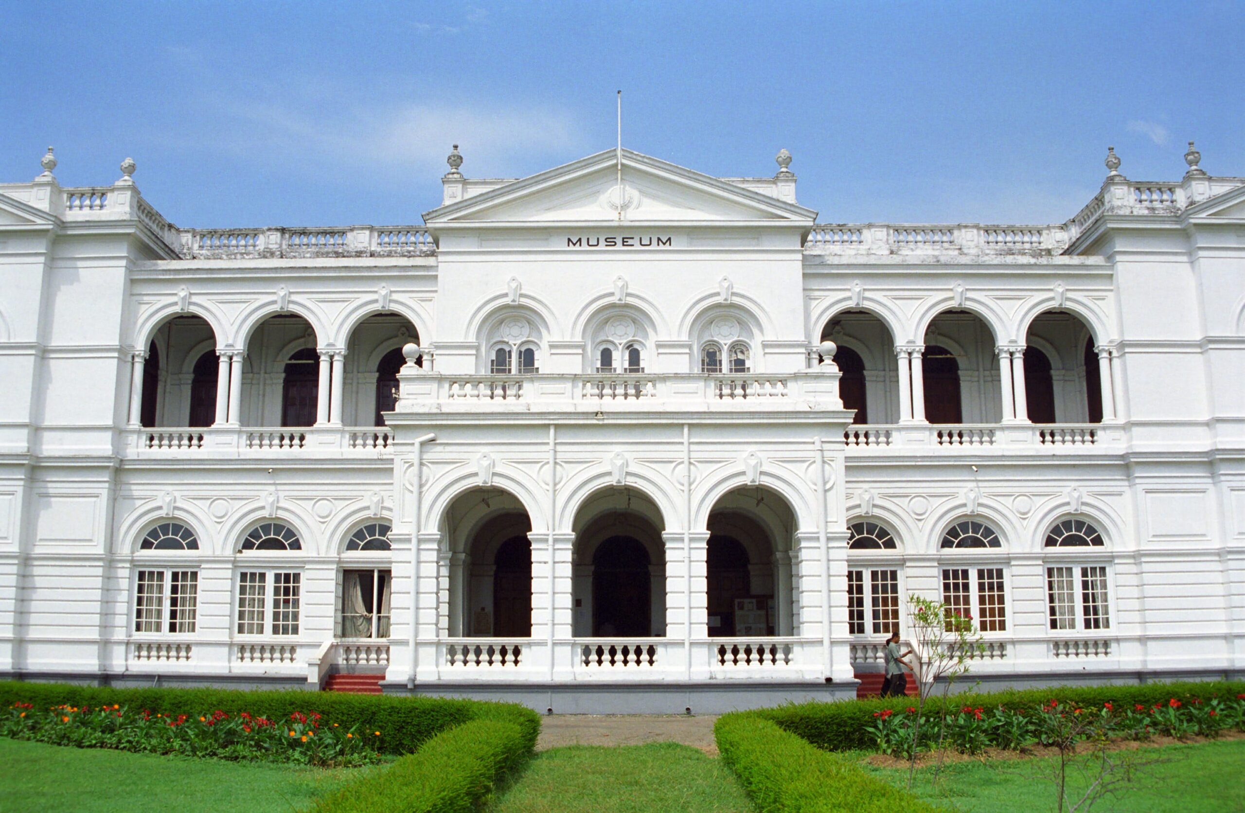 කෞතුකාගාර විවෘතව තබන වේලාවන් සහ දිනවල වෙනසක්