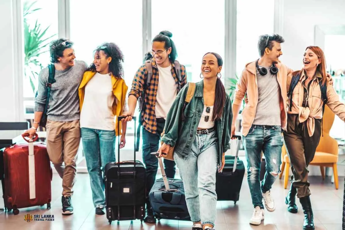 මේ මස පළමු දින 13 තුළ සංචාරකයින් 99,406ක් ලංකාවට ඇවිත්