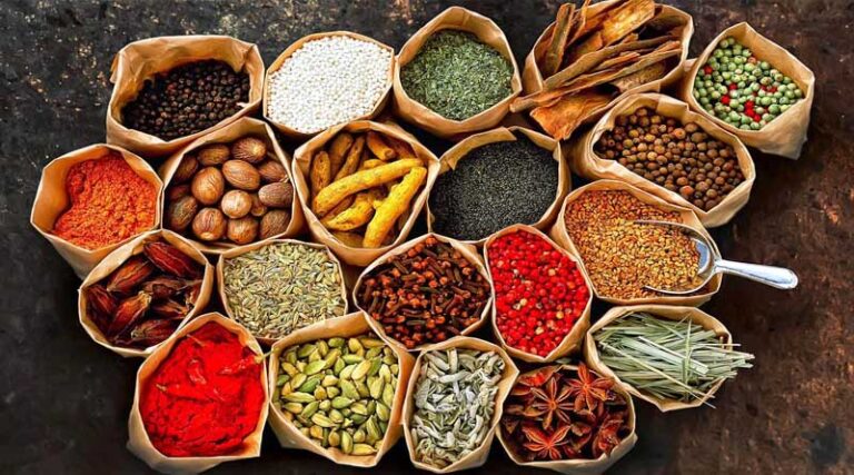 කුළු බඩු ප්රති අපනයනය කරන්න සමාගම් හතරකට අනුමැතිය කුළු බඩු ප්රති අපනයනය කරන්න සමාගම් හතරකට අනුමැතිය