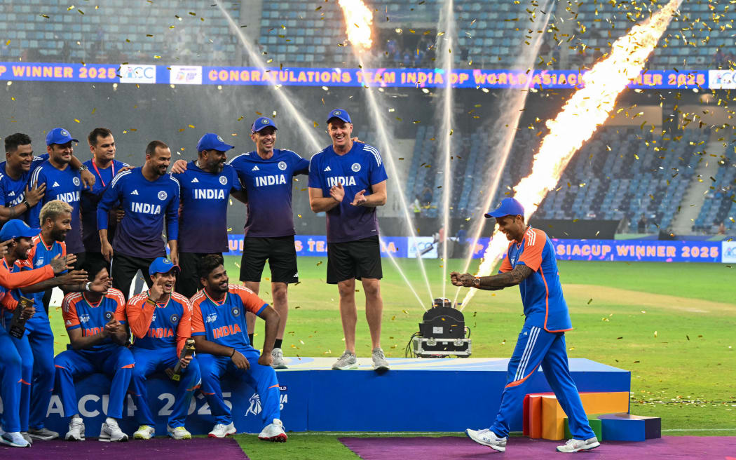 ආසියානු ශූරතාවය ඉන්දියාවට – කප් එකත් එපා කියයි ආසියානු ශූරතාවය ඉන්දියාවට – කප් එකත් එපා කියයි