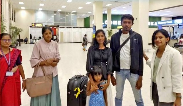 ඊශ්රායලයේදී අතරමං වූ තරුණයා පවුලේ ඥාතීන්ට භාර දෙයි ඊශ්රායලයේදී අතරමං වූ තරුණයා පවුලේ ඥාතීන්ට භාර දෙයි