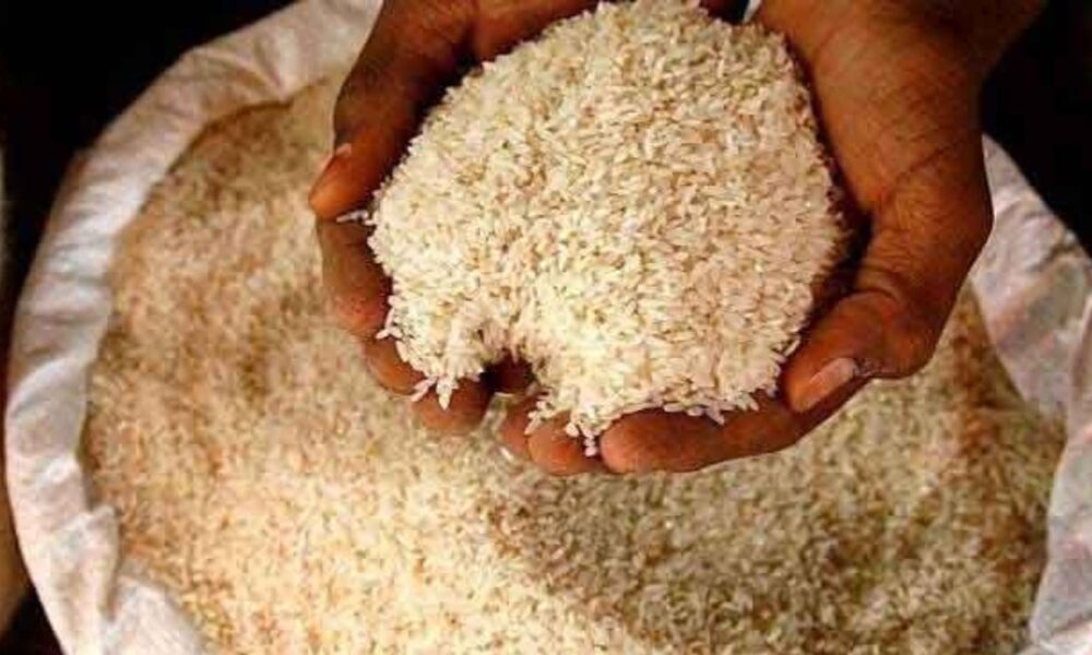 පොන්නි සම්බා සහල් මෙට්රික් ටොන් 3,500ක් දිවියිනට පොන්නි සම්බා සහල් මෙට්රික් ටොන් 3,500ක් දිවියිනට