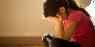 පාසල් සිසුන් සියයට 24කට විශාදයේ ලක්ෂණ පාසල් සිසුන් සියයට 24කට විශාදයේ ලක්ෂණ