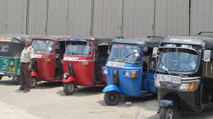 ත්‍රිරෝද රථ, පාසල් ප්‍රවාහන රථ ඇතුළු කුලී රථ නියාමනය කිරීමට තීරණය කෙරේ