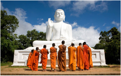 පින්බර ඉල් පොහොය අදයි පින්බර ඉල් පොහොය අදයි